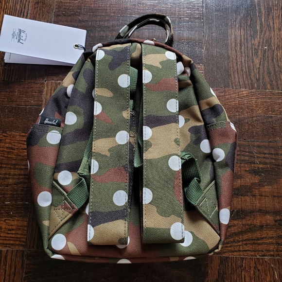 Herschel Nova Mini - Picture 6 of 7